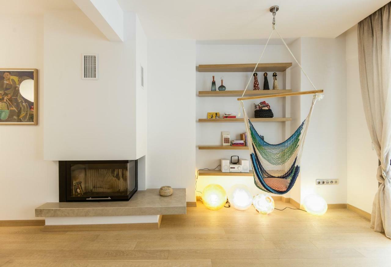 Stylish 3-Bedroom Apartment & Terrace Salonicco Esterno foto