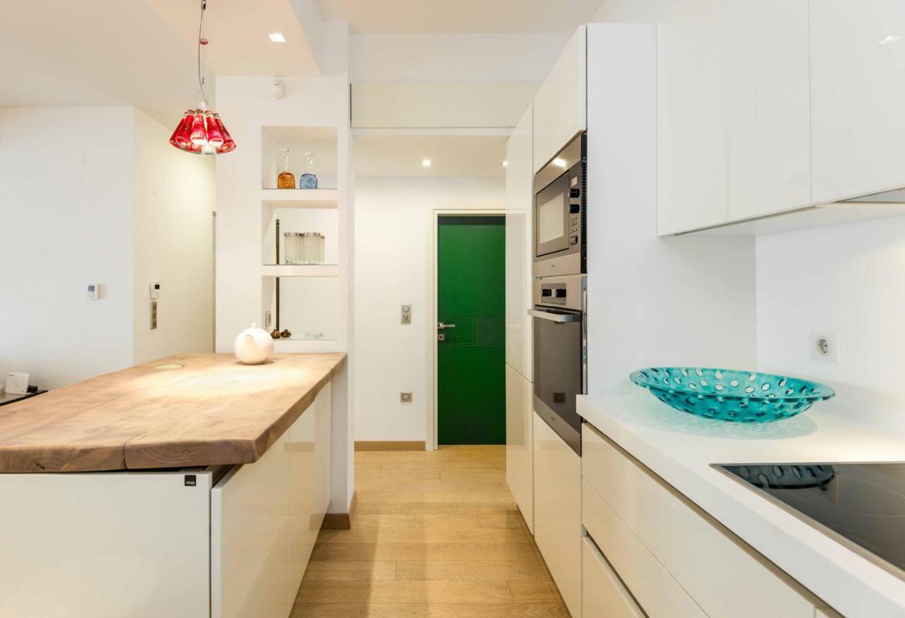 Stylish 3-Bedroom Apartment & Terrace Salonicco Esterno foto