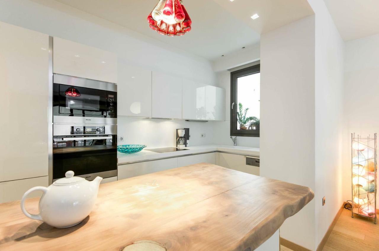 Stylish 3-Bedroom Apartment & Terrace Salonicco Esterno foto