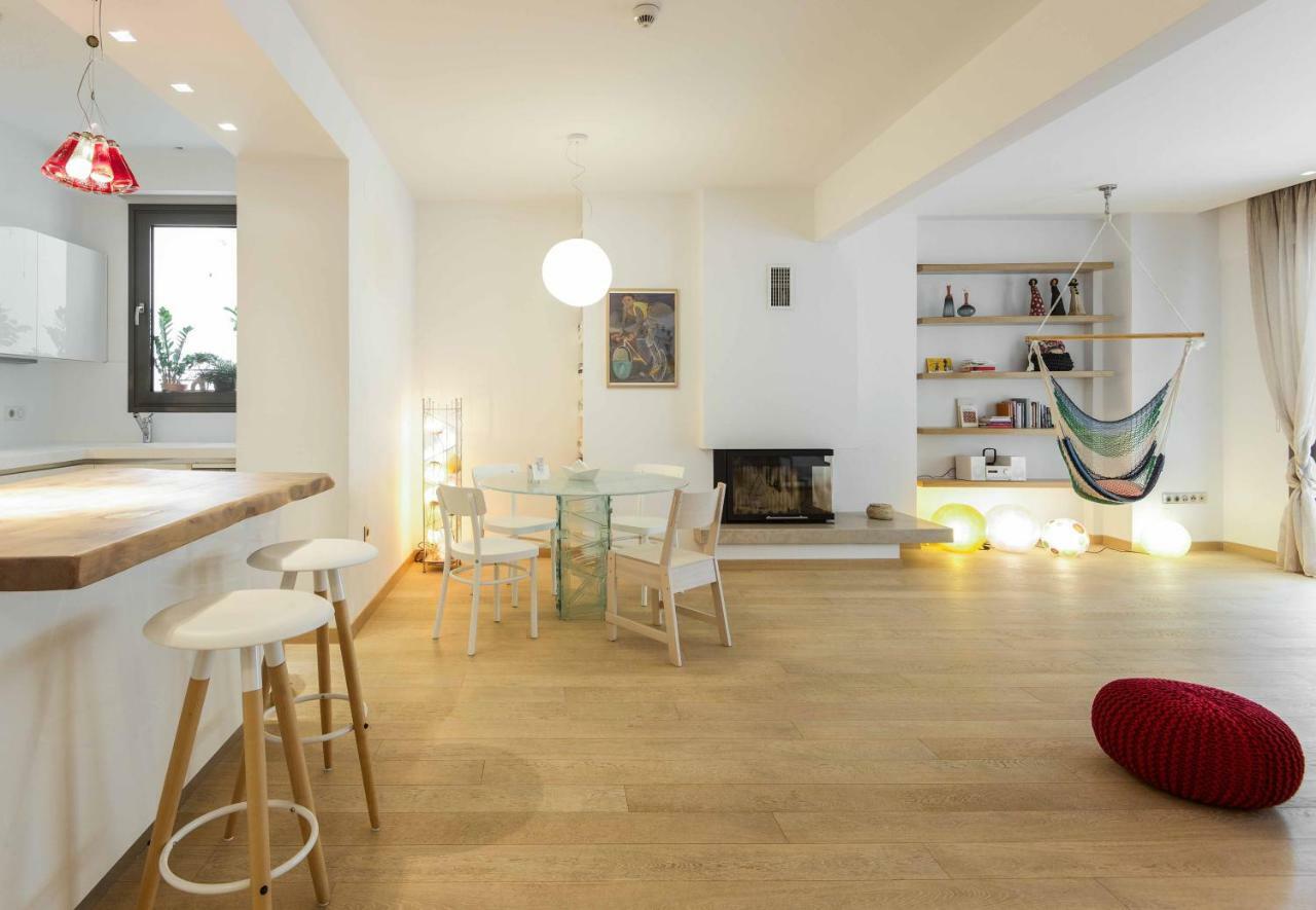 Stylish 3-Bedroom Apartment & Terrace Salonicco Esterno foto