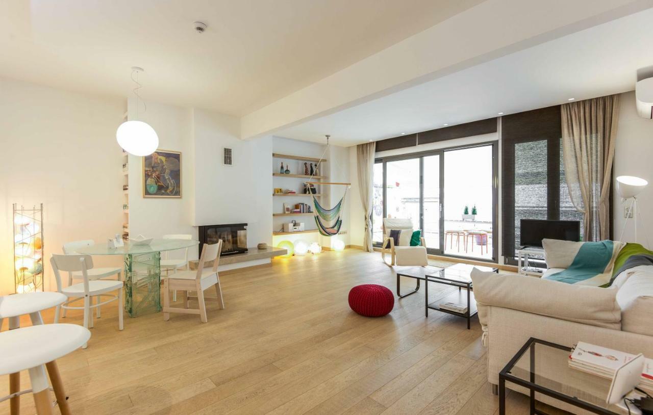 Stylish 3-Bedroom Apartment & Terrace Salonicco Esterno foto